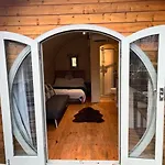Grange Beck Farm Glamping * Kildwick